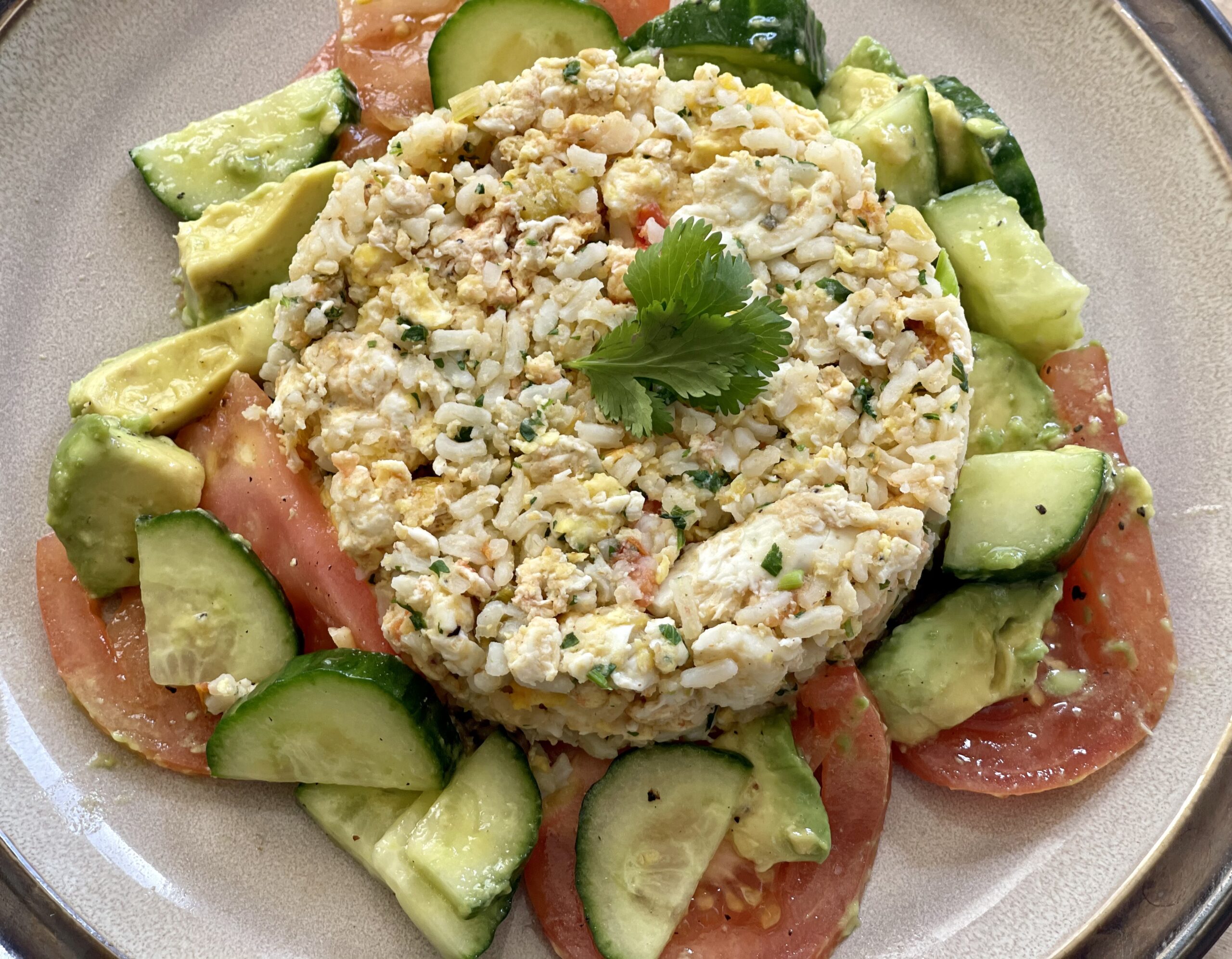 DELICIOSO CALENTAO DE ARROZ CON HUEVOS PERICOS