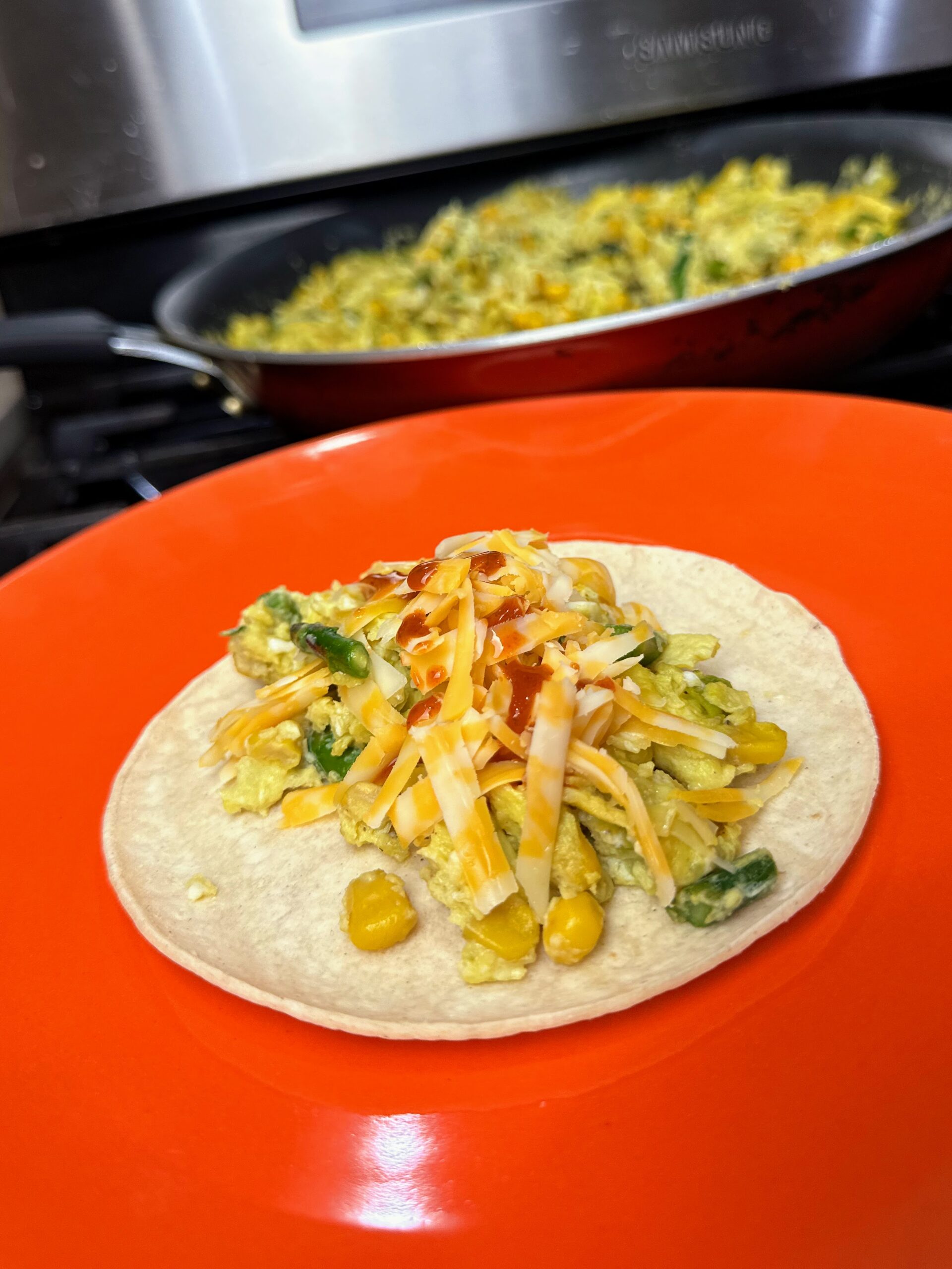 Desayuno Fácil y Delicioso de Tacos con Huevo y Vegetales